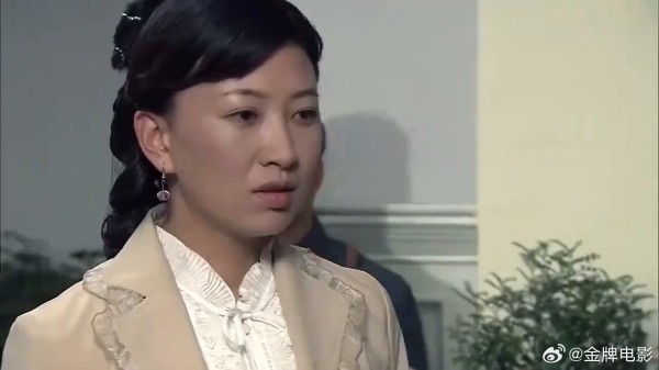 真假女儿分不清-下秒司令解开衣服-假女儿真面目当场暴露