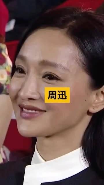 离婚后的生活里，全情投入拍戏，并与大家愉快交流，真是不负潇洒周公子之称…