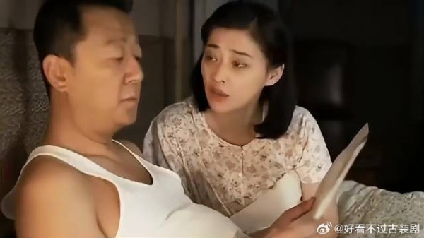 为了能让安怡当兵，安杰向德福使出了美人计，尴尬了！