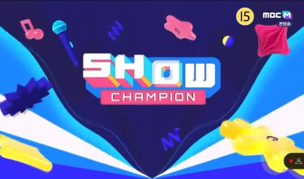 今天在《SHOW！CHAMPION》，aespa《Whiplash》拿到初一位