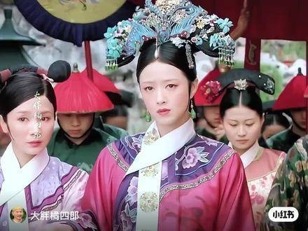 她将华妃演绎得栩栩如生，自蒋欣之后，再无华妃