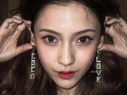 帅是一种独特的感觉， angelababy