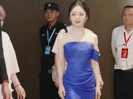 娱乐圈中身材娇小却美丽动人的10位女星…