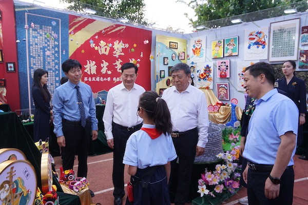 邯郸市丛台区第33届中小学校园文化艺术节在曙光第三小学隆重举行