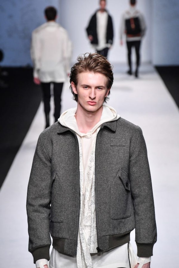 Fashion, White, Runway, Fashion show, Clothing, Fashion model, Outerwear, Hairstyle, Human, Jacket, 