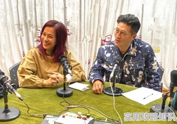 双男主真人素材视频：最新动态展示了两位男主角在拍摄现场的精彩互动与幕后花絮，备受期待