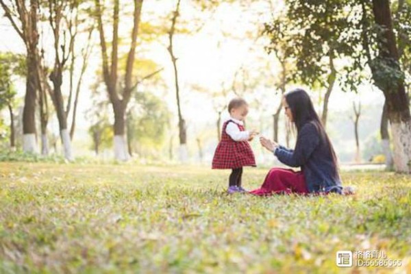 你是否回忆起了从女孩到母亲的角色转变带来的酸甜苦辣？