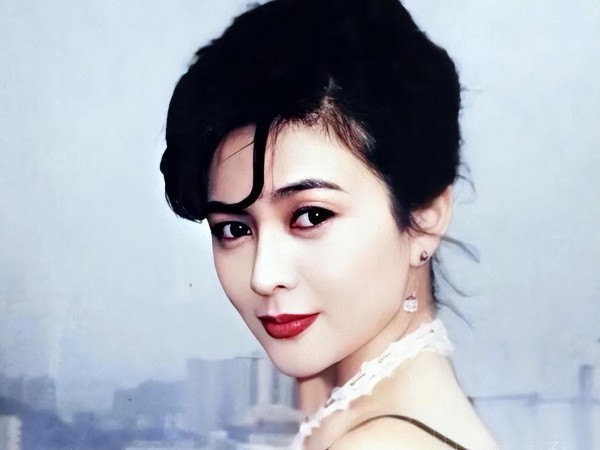 香港女星颜值巅峰排名（90年代十大美女明星颜值排名） 第20张