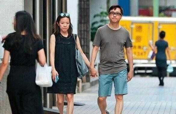 庾澄庆的二婚妻子：会4国语言的主播，家世好，姐妹都是广告明星