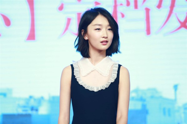 她的继父待她如亲生女儿，走红后年仅27岁就获得了8次影后！