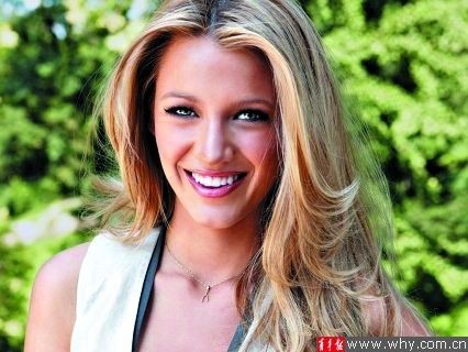 Blake Lively DATE 2011.5—2011.9