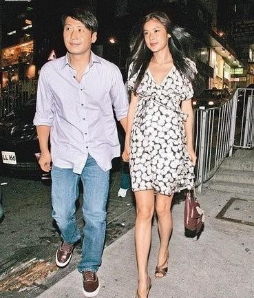 他是香港四大天王之一，为前妻花7亿后离婚，现51岁表示继续生