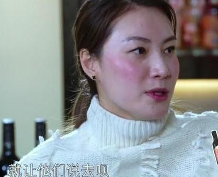 谢杏芳与男闺蜜刘希平喝酒聊林丹，直言不希望儿子打羽毛球