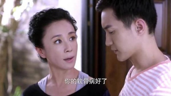 果然婆婆不是妈，蔡少芬和婆婆“起冲突”，老公的做法堪称教科书