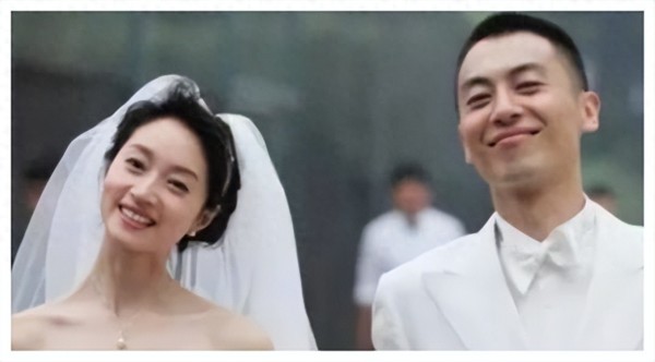 娱乐圈的4对表面夫妻，看似恩爱，实则貌合神离，婚姻一地鸡毛!