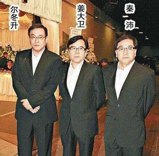 他从艺70年零绯闻，离婚净身出户独自养娃，孩子不参加生母葬礼