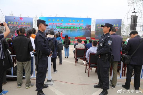 巡特警大队圆满完成2018陕西•合阳旅游文化节暨明星演唱会安保执勤任务