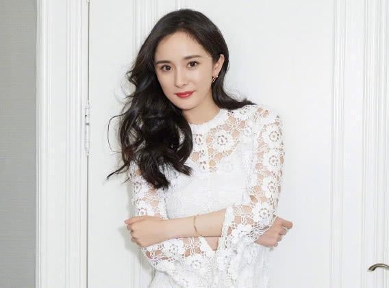 杨幂低调为女儿庆生，一番话否认与刘恺威争抚养权，网友：真开明