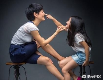 马伊琍说：“自己与女儿像闺蜜一样相处，没什么问题是不能讨论的。”你觉得这样好吗？