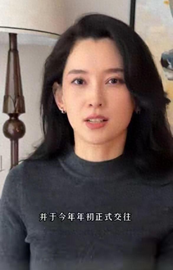 李健机场偶遇森林北李巧，脱口就喊嫂子，汪峰反应够笑三天