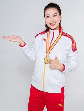 李爽