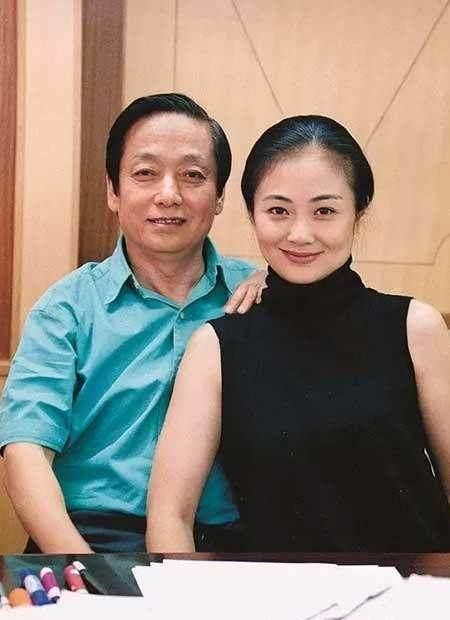 韩美林原是大情种，除四任老婆，还错过3段情，其中就有严歌苓