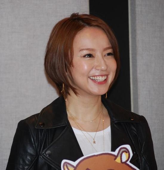 日女星铃木亚美颜值变残 与泷泽秀明恋情真假