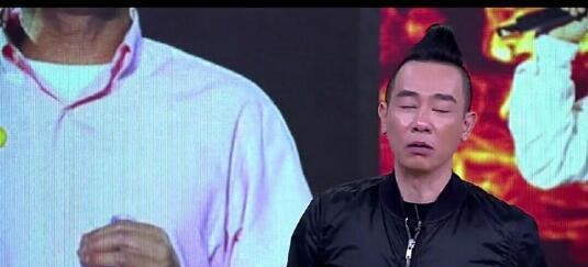 陈小春吐槽周杰伦：那个时候他傻乎乎的，什么都不懂！