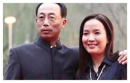 著名的老戏骨，娶三婚妻子后待继子如亲生，亲儿子却成最大遗憾！