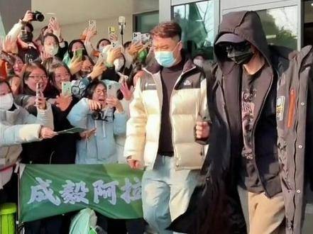 成毅进组长安二十四计 忍不住再次为果果们热情发声…