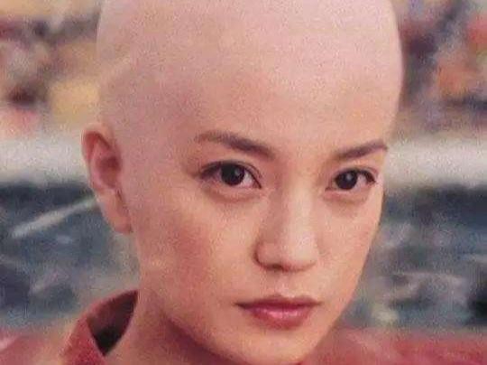 女明星光头造型集合，难怪说再不上镜的女明星都比普通人要好看