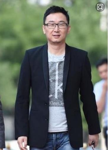 秦岚两任前任曝光，原来是熟悉的他们，都已结婚生子而她至今单身