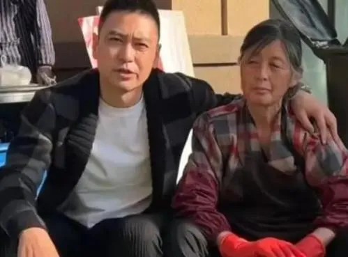 演员李飞妻子是谁及其个人资料简介(李飞为什么直播卖鱼)