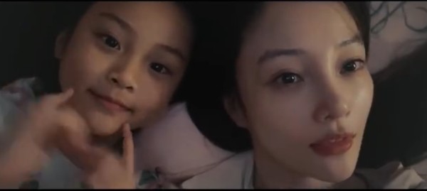 原创李小璐因想推女儿进娱乐圈，与前夫贾乃亮吵架，星二代该如何教育