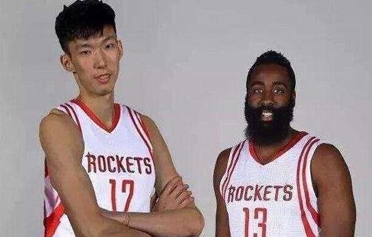 打的不好, 还无人应援! 周琦是时候离开NBA了