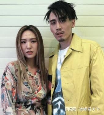 31岁男星承认隐婚5年, 妻子是经纪人, 晒亲密合影爆出喜讯