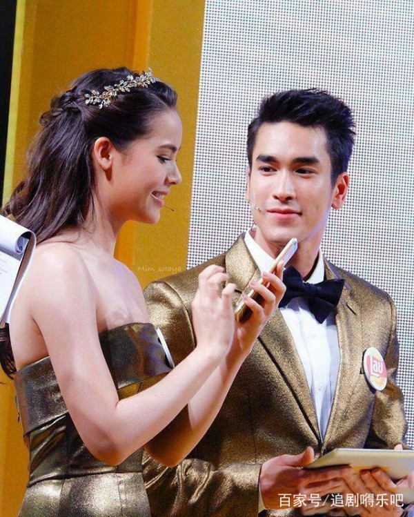 Yaya与Nadech联动，泰国娱乐圈掀起新篇章