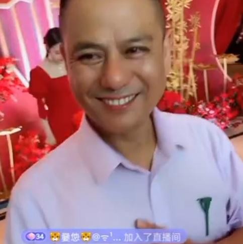 网红大杨哥完婚，新娘酷似佟丽娅，弟弟小杨哥比他更开心