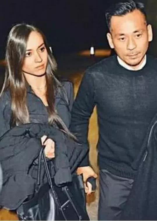 她本是陈柏霖女友，为入豪门3年生仨挑衅原配