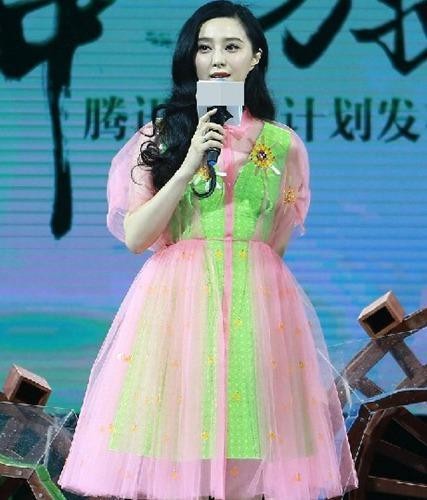 娱乐圈女星胖成大妈，年过40仍嫁不出去，她靠脸追求者无数？