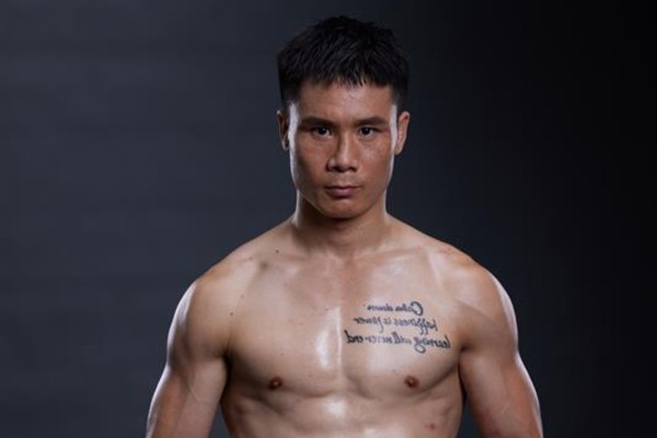 Chinese kickboxing superstar Qiu Jianliang