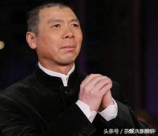 与冯小刚死不相往来的4位明星，称冯小刚太黑，冯大导演做了啥？