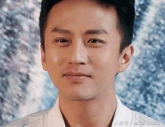 与冯小刚死不相往来的4位明星，称冯小刚太黑，冯大导演做了啥？