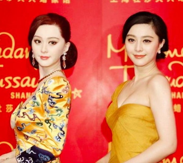 与蜡像是“亲姐妹”的5位明星，吴君如的不算啥，最佩服的是她