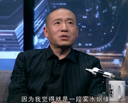 主唱梁龙曾与王菲交往 暗指因谢霆锋分手