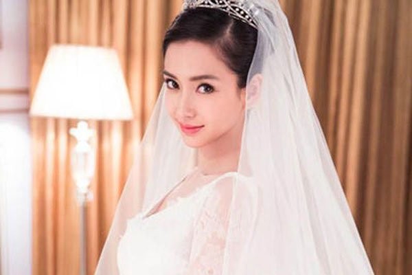 杨颖为什么叫Angelababy 英文名字是什么意思