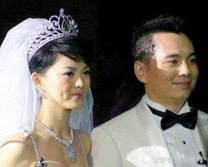 被嘲最丑影后，与富豪4年遭李湘意外插足，今嫁二婚丈夫成后妈