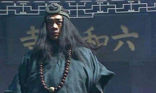 武松真正服的人就只有三个，鲁智深落榜，其中两人武艺胜过武松