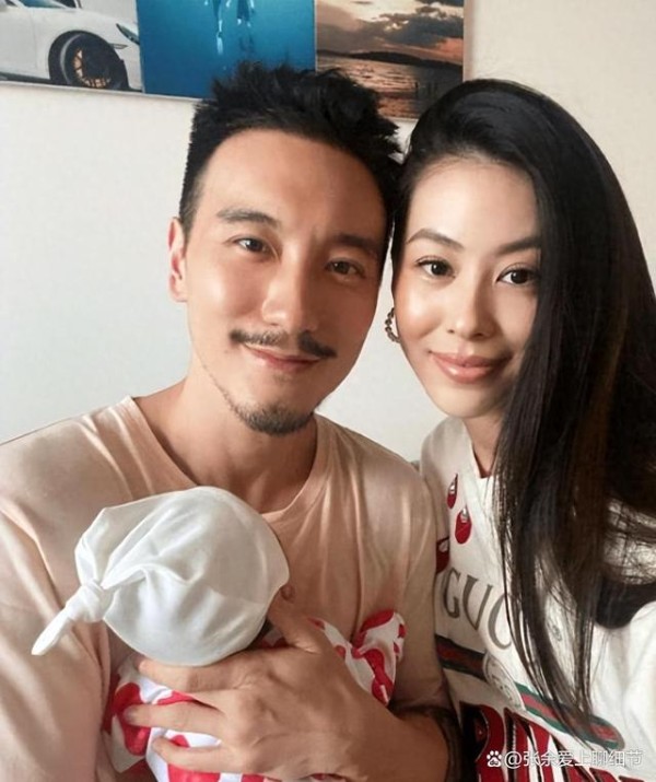 王阳明婚变传闻未否认！其回应称不戴婚戒是因手指骨折！