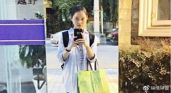 段奥娟酒坛 网友：快来品品这坛女儿红